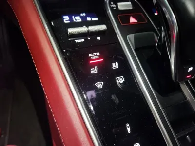Porsche Panamera 2019, 77000 км, за 49510.88 USD - фото 12
