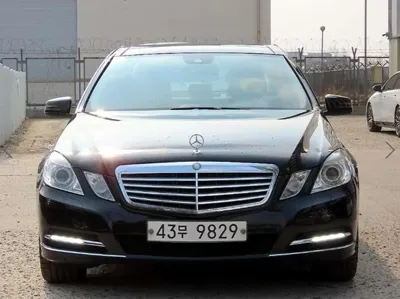 Mercedes-Benz E-Class · 2012 год