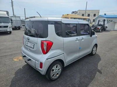 Kia Ray 2016, 100800 км, за 8125.85 USD