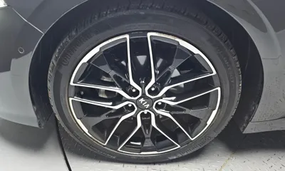 Kia K5 2020, 89415 км, за 12312.71 USD