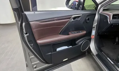 Lexus RX 2019, 74238 км, за 32496.9 USD - фото 24