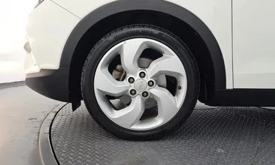 KG_Mobility_Ssangyong TIBOLI 2015, 70152 км, за 5279.15 USD