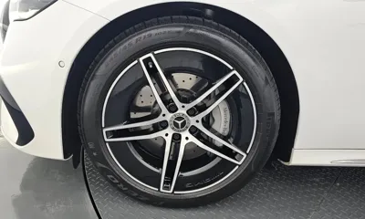 Mercedes-Benz E-Class 2025, 9641 км, за 57765.53 USD