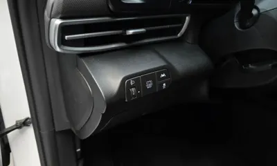 Hyundai Avante 2023, 23562 км, за 12410.43 USD - фото 29