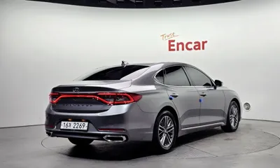 Hyundai Grandeur 2017, 197518 км, за 5953.54 USD
