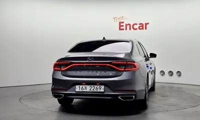 Hyundai Grandeur 2017, 197518 км, за 5953.54 USD