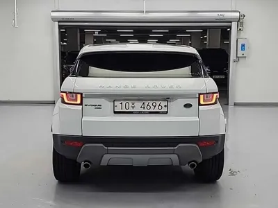 Land Rover Range Rover Evoque 2017, 104142 км, за 8143.33 USD