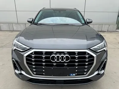 Audi Q3 2022, 7000 км, за 32930.5 USD
