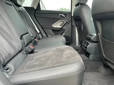 Audi Q3 2022, 7000 км, за 32930.5 USD - фото 9