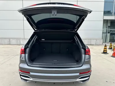 Audi Q3 2022, 7000 км, за 32930.5 USD - фото 13