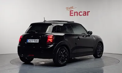 MINI Cooper 2020, 56132 км, за 11946.96 USD