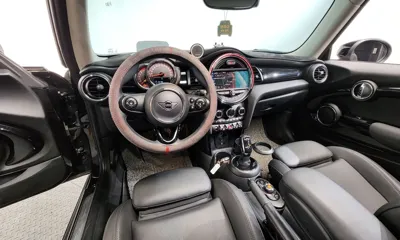 MINI Cooper 2020, 56132 км, за 11946.96 USD - фото 7