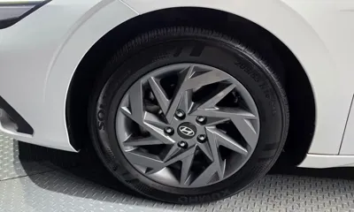 Hyundai Avante 2024, 40999 км, за 14047.53 USD