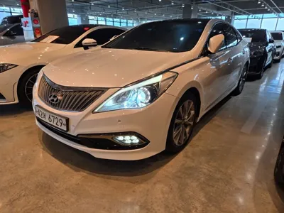Hyundai Grandeur · 2015 год