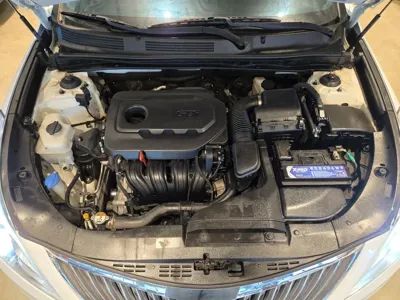 Hyundai Grandeur 2015, 166871 км, за 4791.91 USD - фото 6