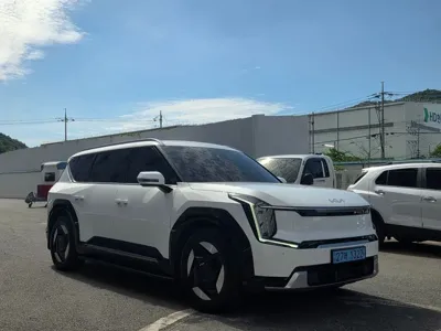 Kia EV9 · 2024 год