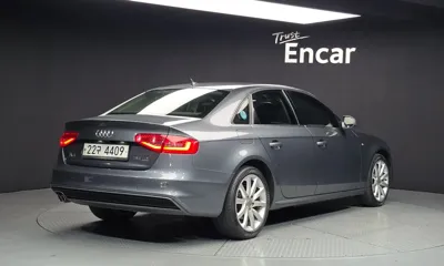Audi A4 2015, 131623 км, за 5342.02 USD