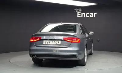 Audi A4 2015, 131623 км, за 5342.02 USD