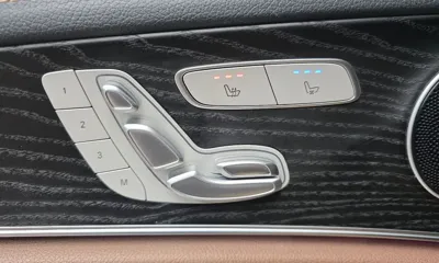 Mercedes-Benz E-Class 2023, 22135 км, за 28990.24 USD - фото 13