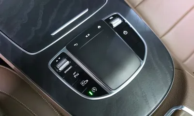 Mercedes-Benz E-Class 2023, 22135 км, за 28990.24 USD - фото 31