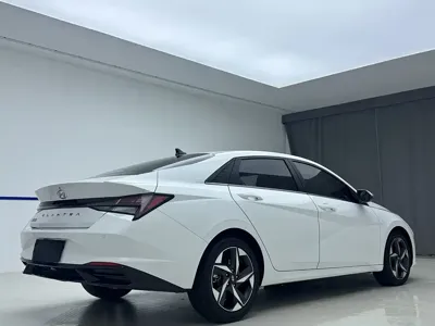 Hyundai Elantra 2023, 15000 км, за 15126.25 USD - фото 6