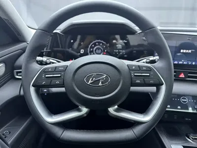 Hyundai Elantra 2023, 15000 км, за 15126.25 USD - фото 12