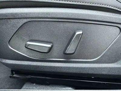 Hyundai Elantra 2023, 15000 км, за 15126.25 USD - фото 19