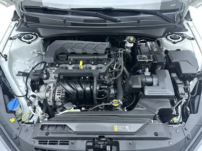 Hyundai Elantra 2023, 15000 км, за 15126.25 USD - фото 23