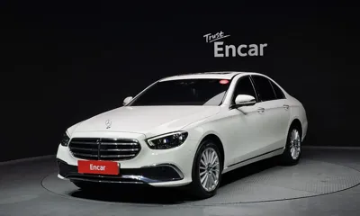 Mercedes-Benz E-Class · 2022 год