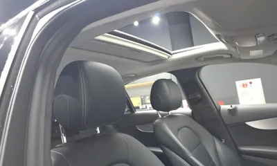 Mercedes-Benz C-Class 2018, 63704 км, за 10831.04 USD - фото 16
