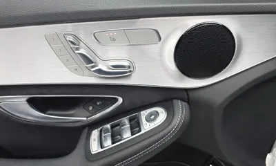 Mercedes-Benz C-Class 2018, 63704 км, за 10831.04 USD - фото 19