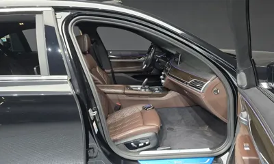 BMW 7-Series 2021, 119858 км, за 39577.13 USD - фото 11