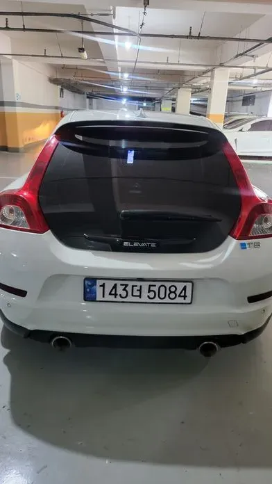Volvo C30 2012, 109716 км, за 6494.18 USD - фото 4