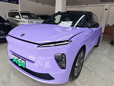 Nio ES8 · 2025 год