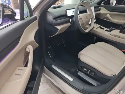 Nio ES8 2025, 13799 км, за 31179.5 USD - фото 12