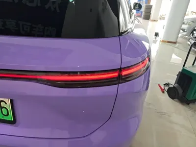 Nio ES8 2025, 13799 км, за 31179.5 USD - фото 24