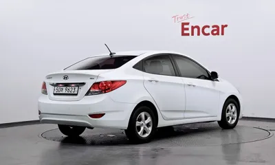 Hyundai Accent 2012, 76960 км, за 3902.28 USD