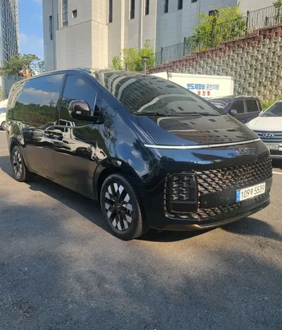 Hyundai Staria