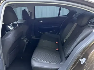 Peugeot 408 2016, 25800 км, за 3796.28 USD - фото 10