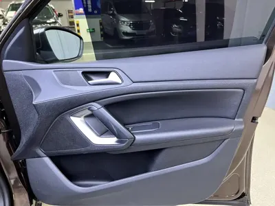 Peugeot 408 2016, 25800 км, за 3796.28 USD - фото 11