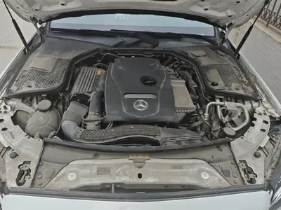 Mercedes-Benz C-Class 2018, 27799 км, за 15574.11 USD - фото 10