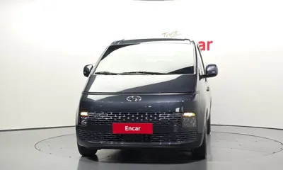 Hyundai Staria 2023, 21657 км, за 14769.59 USD