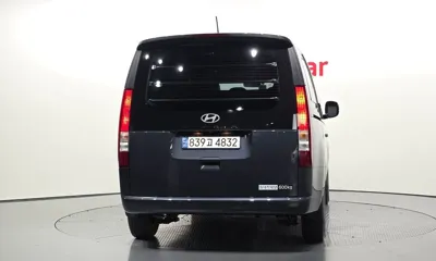 Hyundai Staria 2023, 21657 км, за 14769.59 USD
