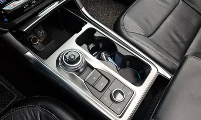 Ford Explorer 2020, 62928 км, за 16848.36 USD - фото 9