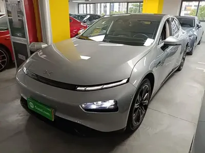 Xpeng P7 · 2022 год