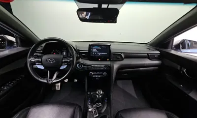 Hyundai Veloster 2019, 108909 км, за 9111.33 USD - фото 7