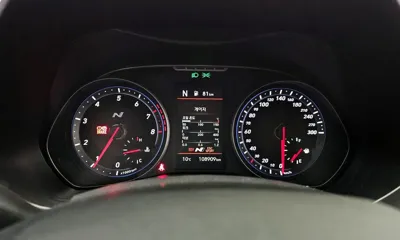 Hyundai Veloster 2019, 108909 км, за 9111.33 USD - фото 8