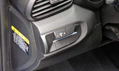 Hyundai Veloster 2019, 108909 км, за 9111.33 USD - фото 14