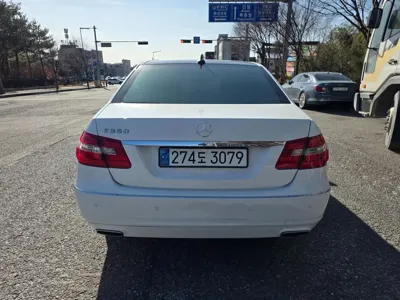 Mercedes-Benz E-Class 2013, 258339 км, за 3019.56 USD