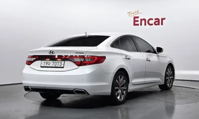 Hyundai Grandeur 2015, 51185 км, за 6384.37 USD